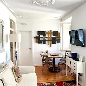 https://bairro-alto-comfort-carmo.hotels-lisbon-portugal.com