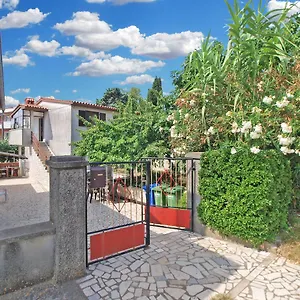 https://apartments-luciano-1728.in-istria.net